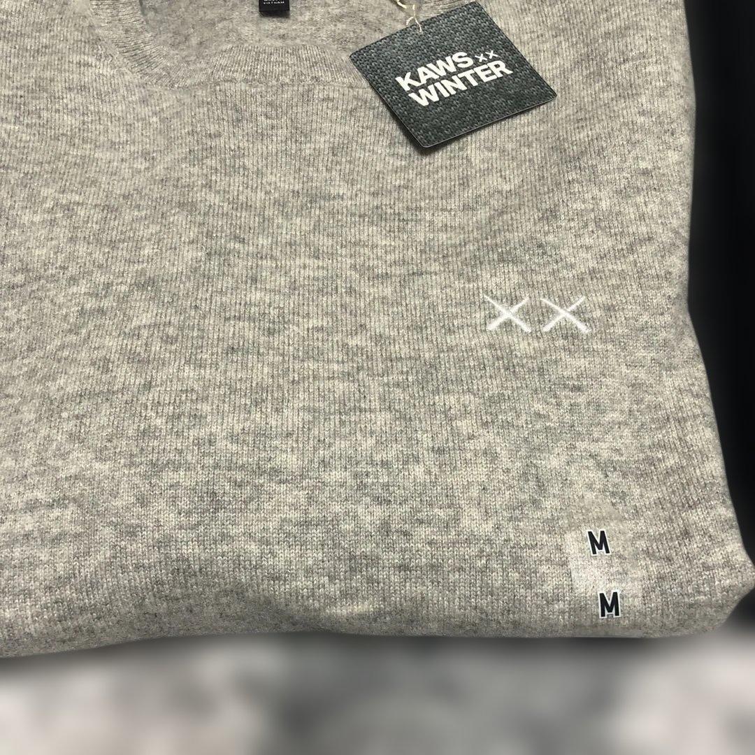 S*t様 ユニクロ　KAWS カシミヤセーター Mサイズ グレー ブラック 2色