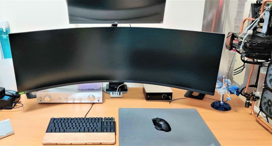 Samsung Odyssey g9　ゲーミングモニター