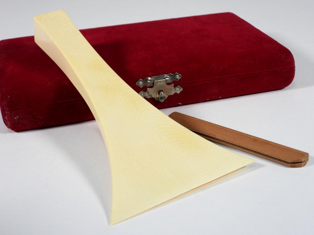 極上　三味線　撥　バチ　天然素材　和楽器　民謡　アンティーク　細密細工