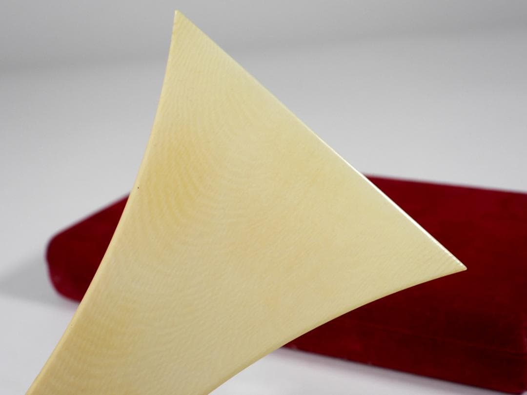 極上　三味線　撥　バチ　天然素材　和楽器　民謡　アンティーク　細密細工