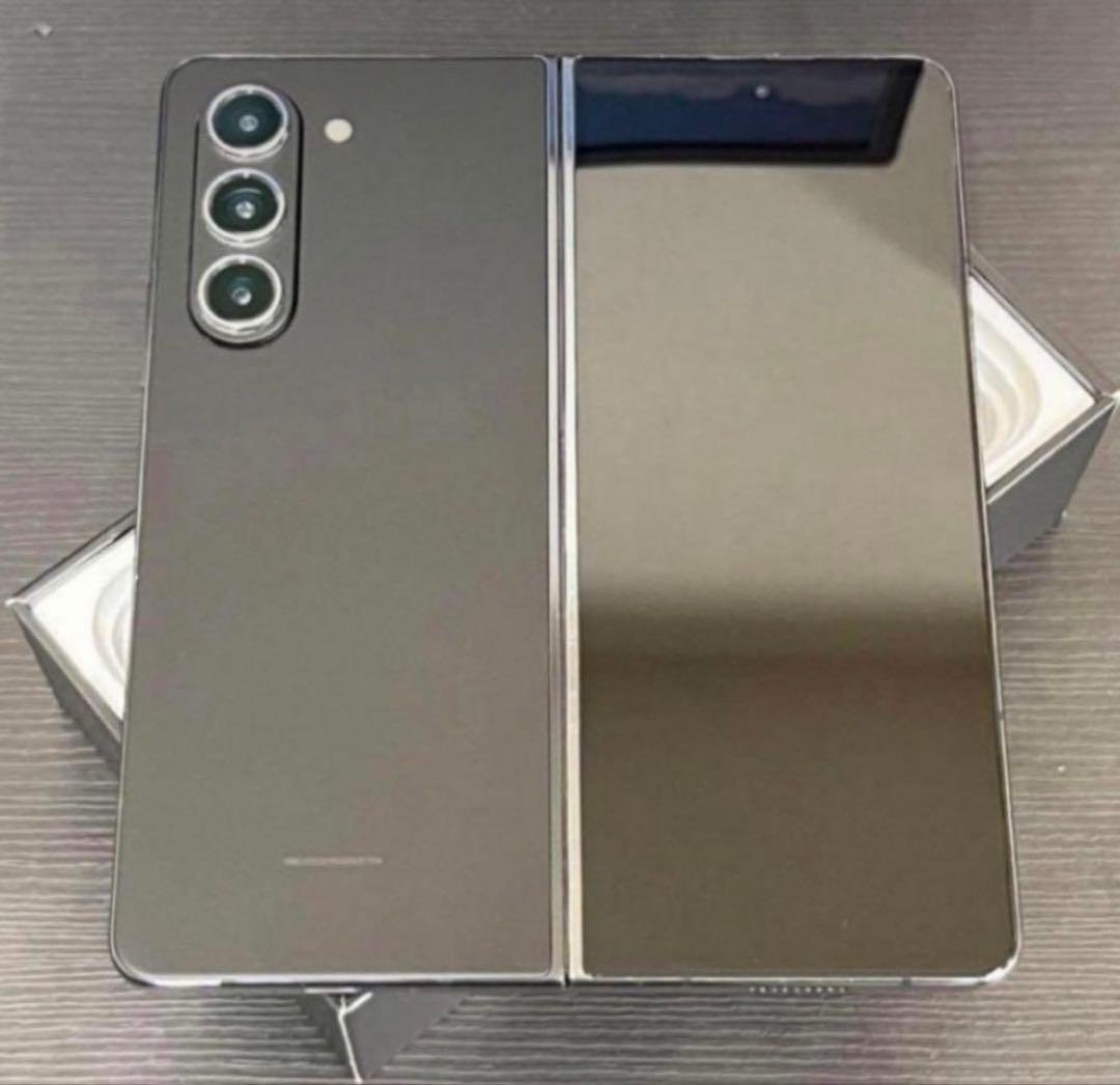 【良品】Android Galaxy Fold 5｜256gb｜SIMフリー