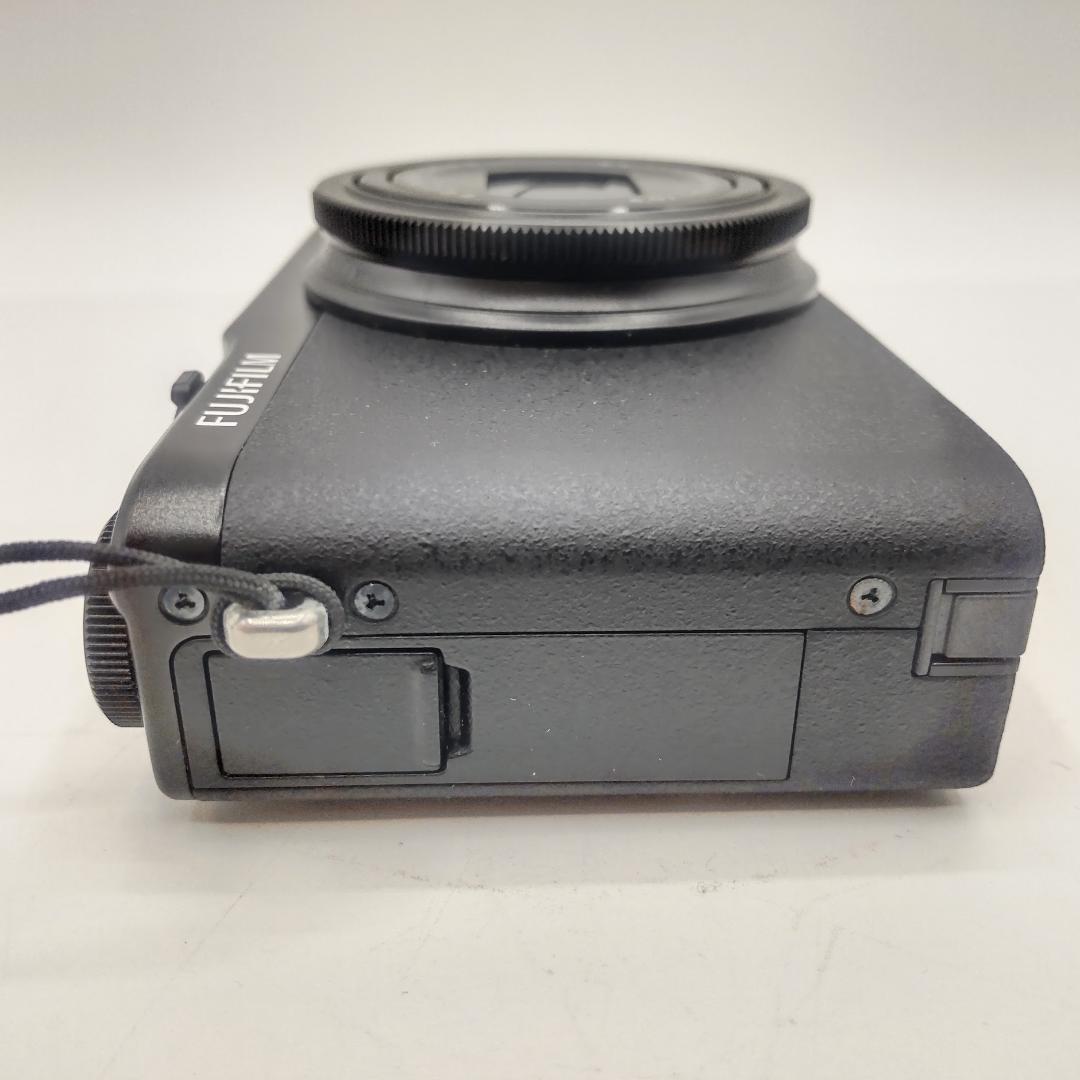 ★箱付★ デジタルカメラ FUJIFILM 富士フィルム XQ1 BLACK