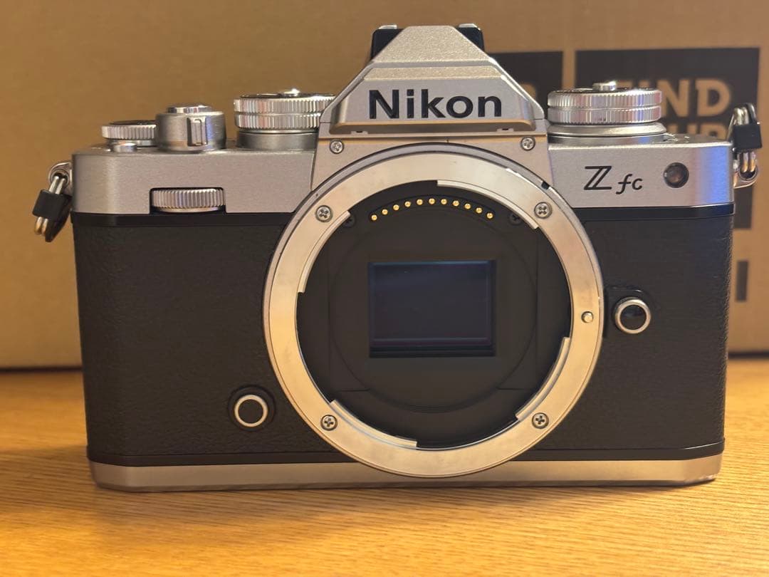 Nikon Z fc ミラーレス一眼 シルバー/ブラック