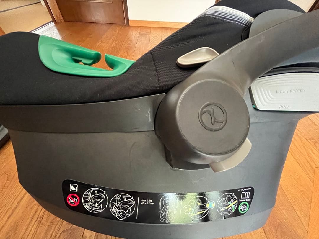 cybex Aton S2チャイルドシート