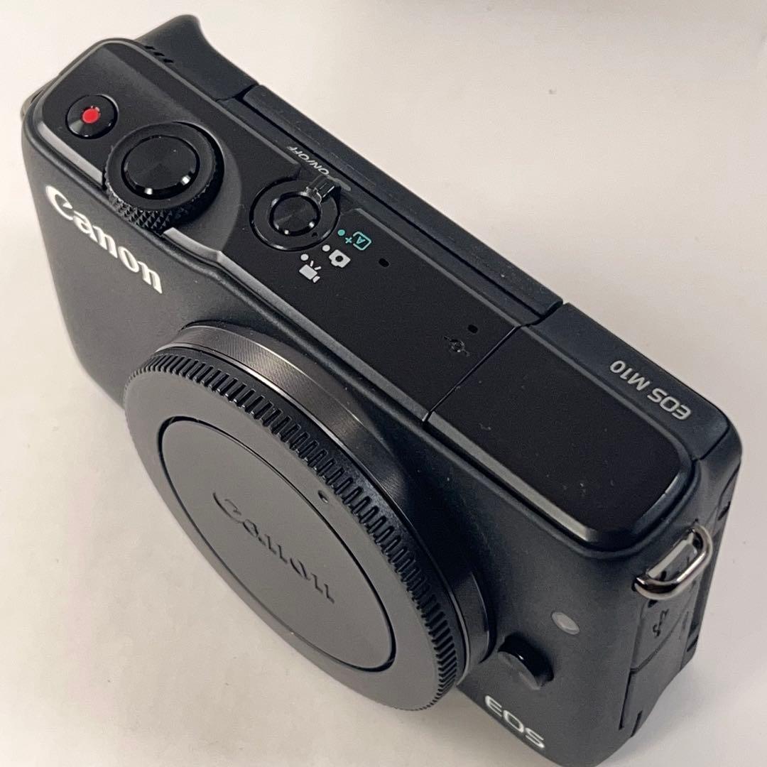 CANON EOS M10 ダブルズームキット