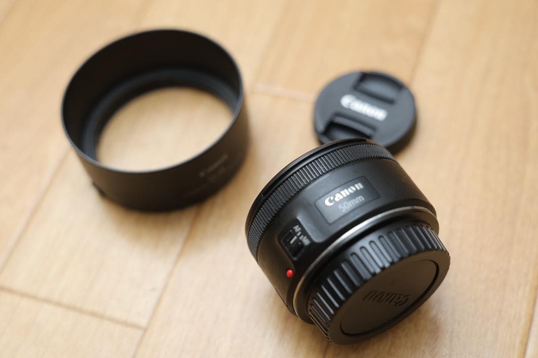 Canon EOS 5D Mark IV 本体と付属品