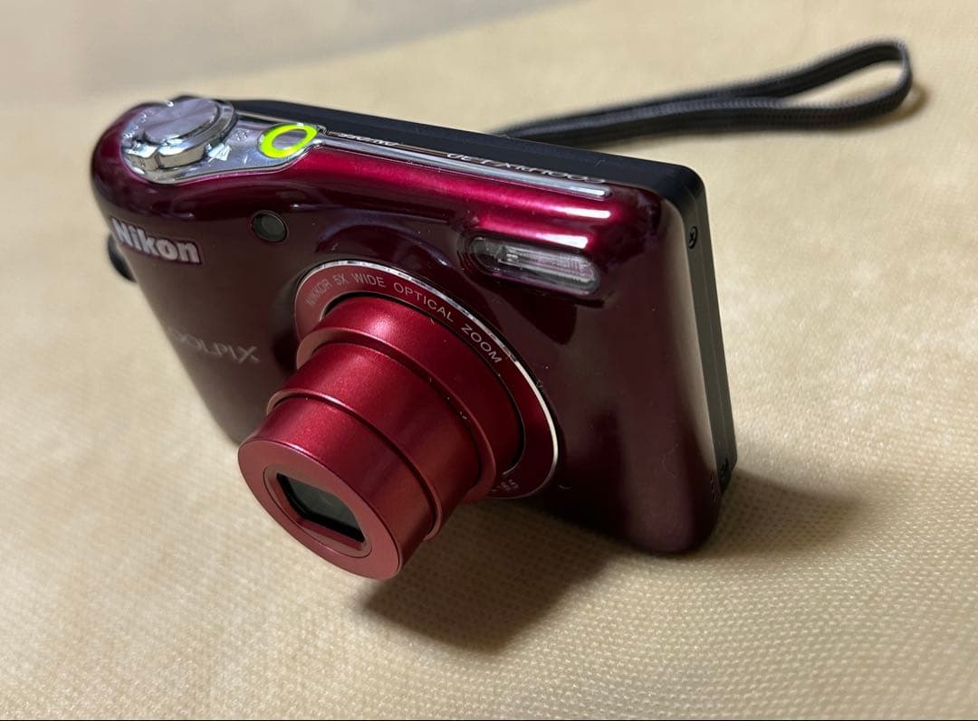 Nikon COOLPIX L30 赤 デジタルカメラ 乾電池タイプ