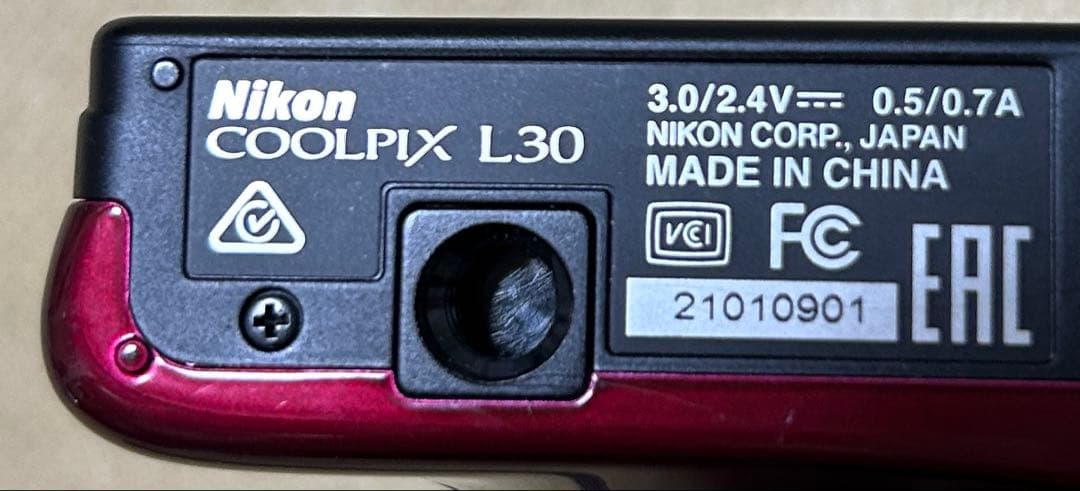 Nikon COOLPIX L30 赤 デジタルカメラ 乾電池タイプ