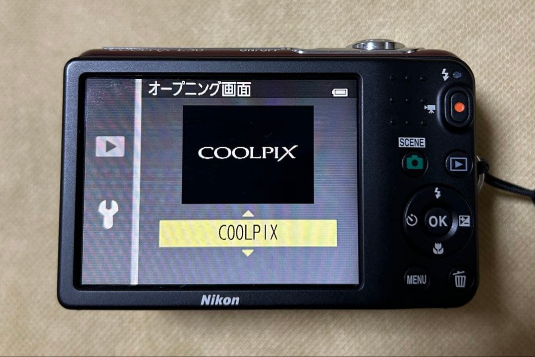 Nikon COOLPIX L30 赤 デジタルカメラ 乾電池タイプ