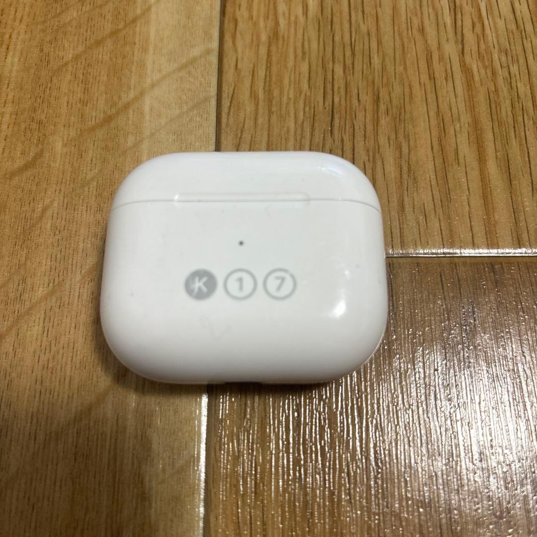 AirPods本体 K17モデル ホワイト 充電ケース付き