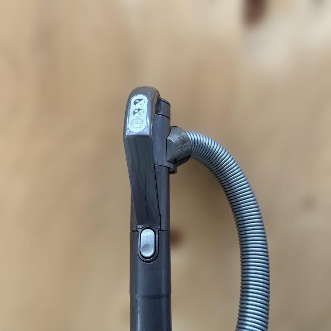 ダイソン掃除機 本体 コード有り