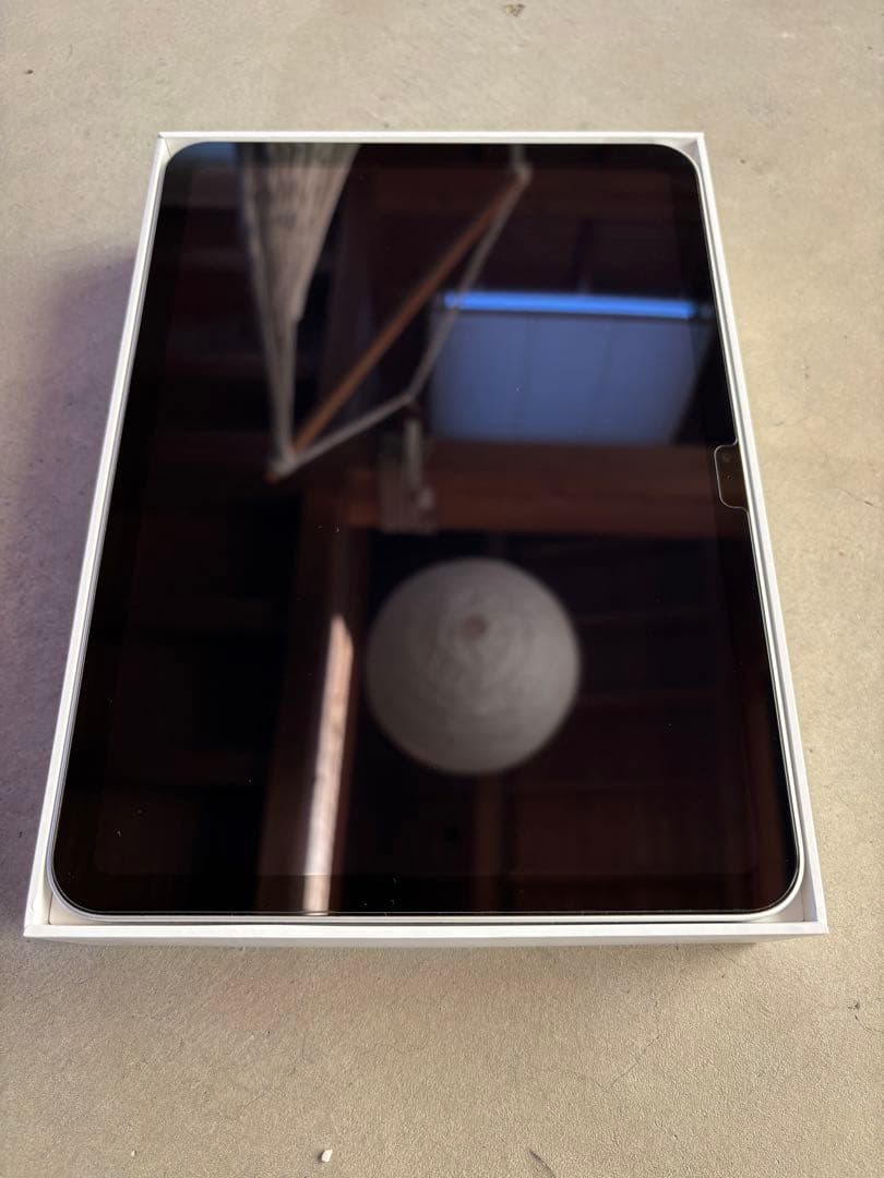 iPad 第10世代　シルバー 本体　wifiモデル　64GBバッテリー100%