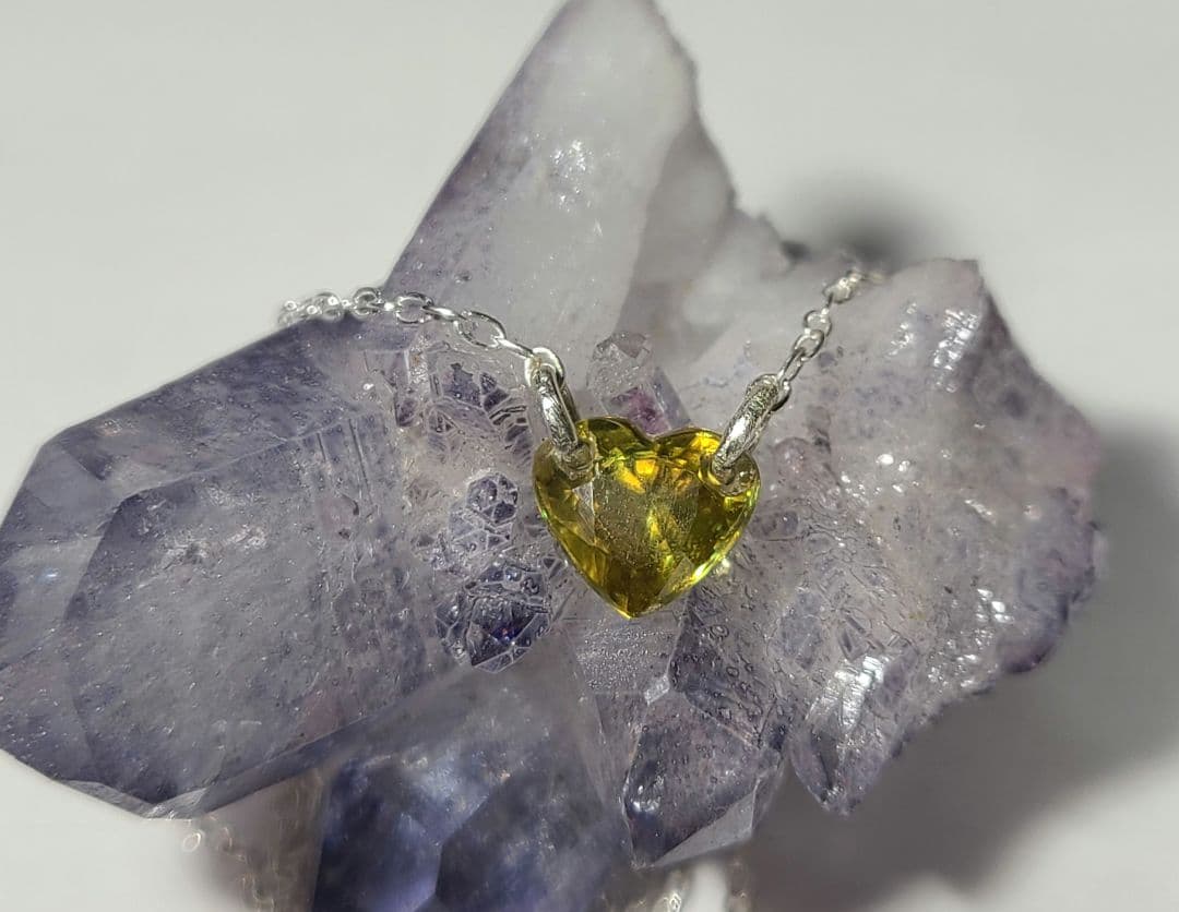 たつみギラギラファイア★マダガスカル産スフェーン★ペンダントオーダー