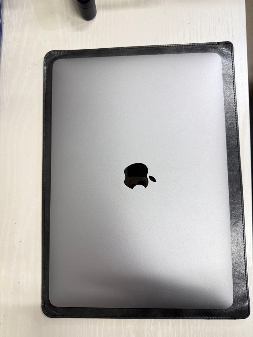 MacBook Pro シルバー 画面傷あり