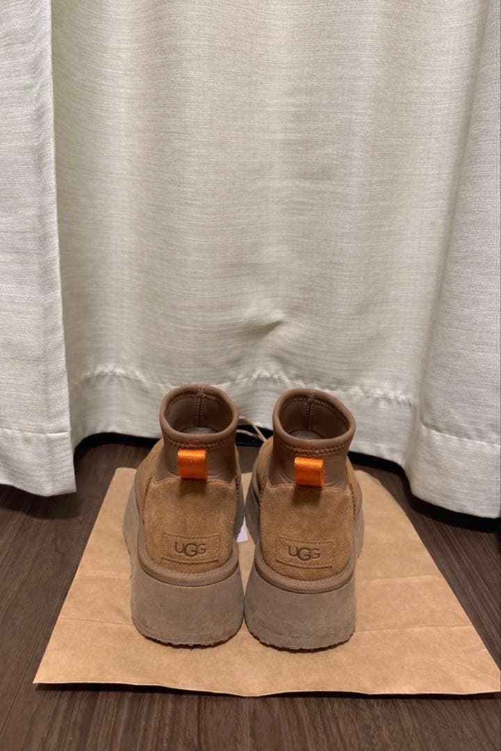 【本日のみ値下げ‼️】【美品】UGG ミニディッパー