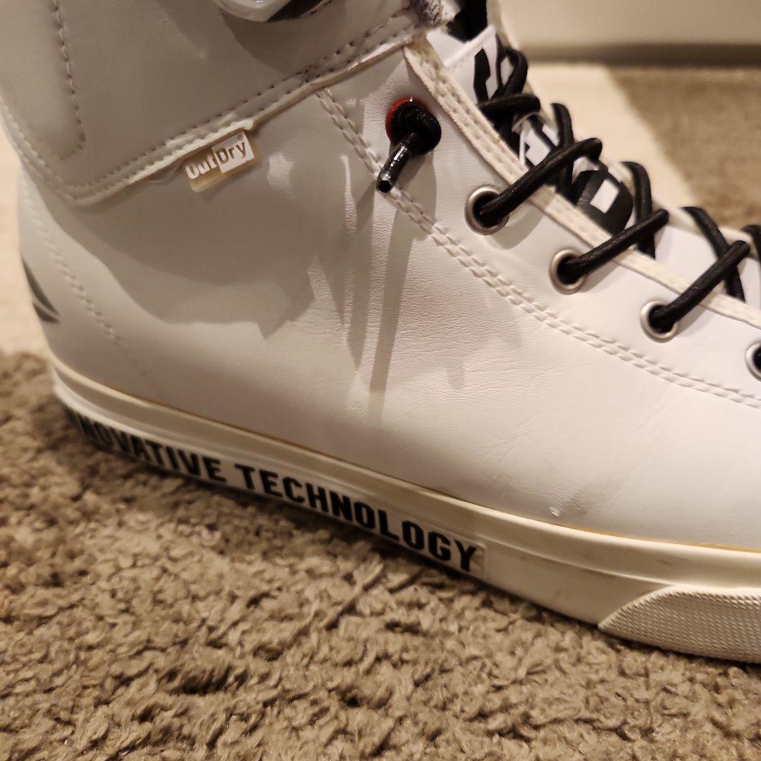 TAICHI　バイクシューズ　INNOVATIVE TECHNOLOGY　白