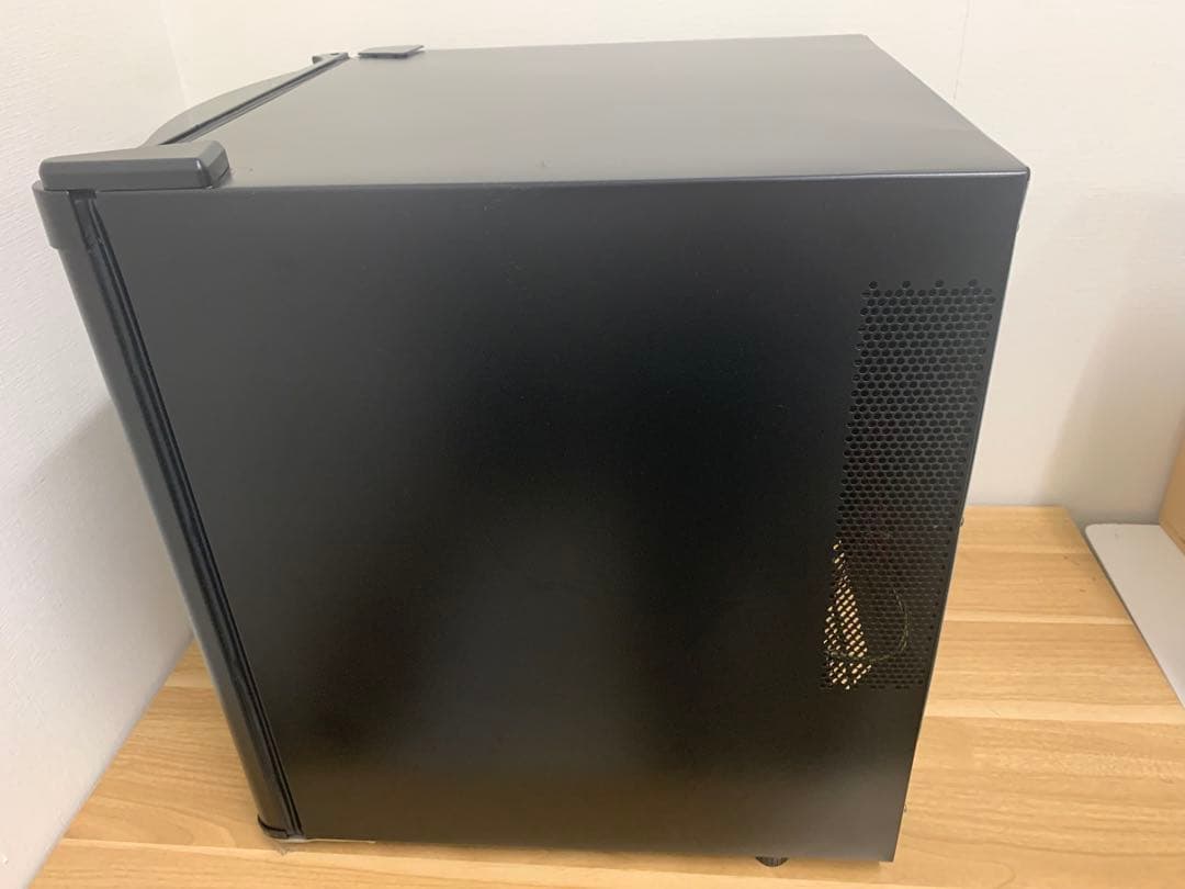 ペルチェ式小型冷蔵庫 35L