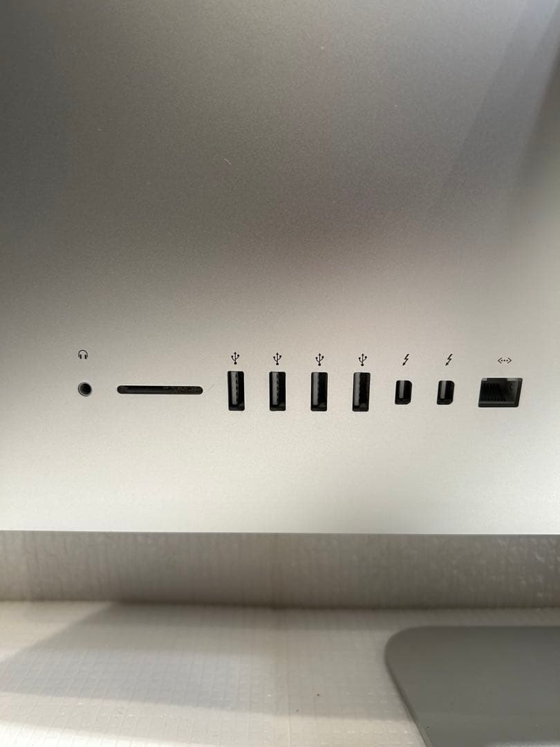 中古Apple iMac シルバー 本体 + キーボード + マウス