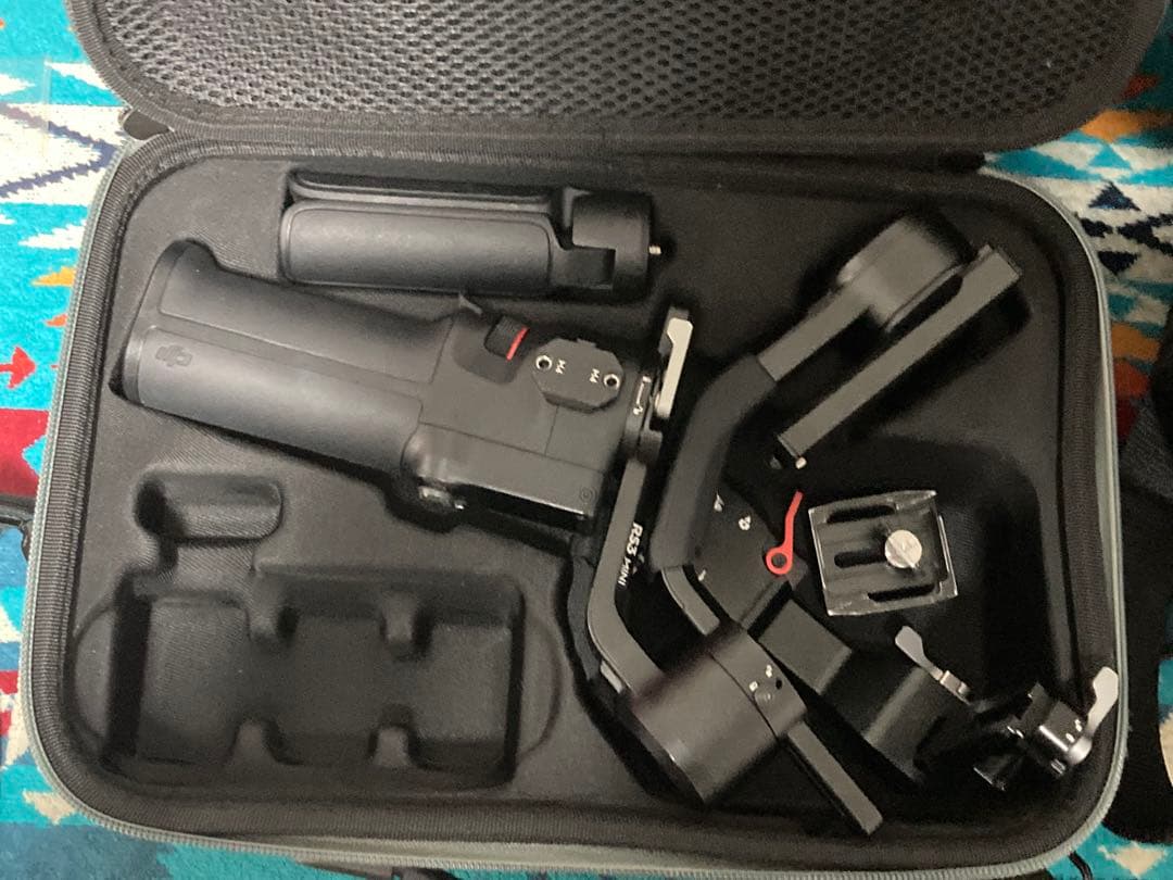 SONY VLOGCAM ZV-E10M2 + シネレンズ