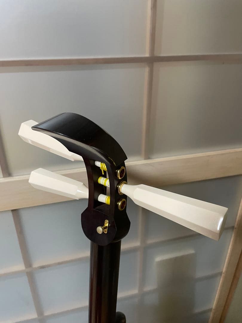 【美品カンベリ破れなし】紅木 津軽三味線 両犬皮 二本溝 太棹 ケース、布袋つき