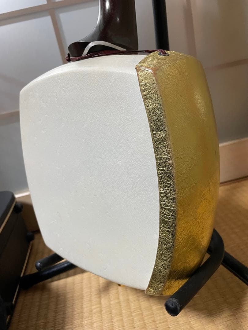 【美品カンベリ破れなし】紅木 津軽三味線 両犬皮 二本溝 太棹 ケース、布袋つき