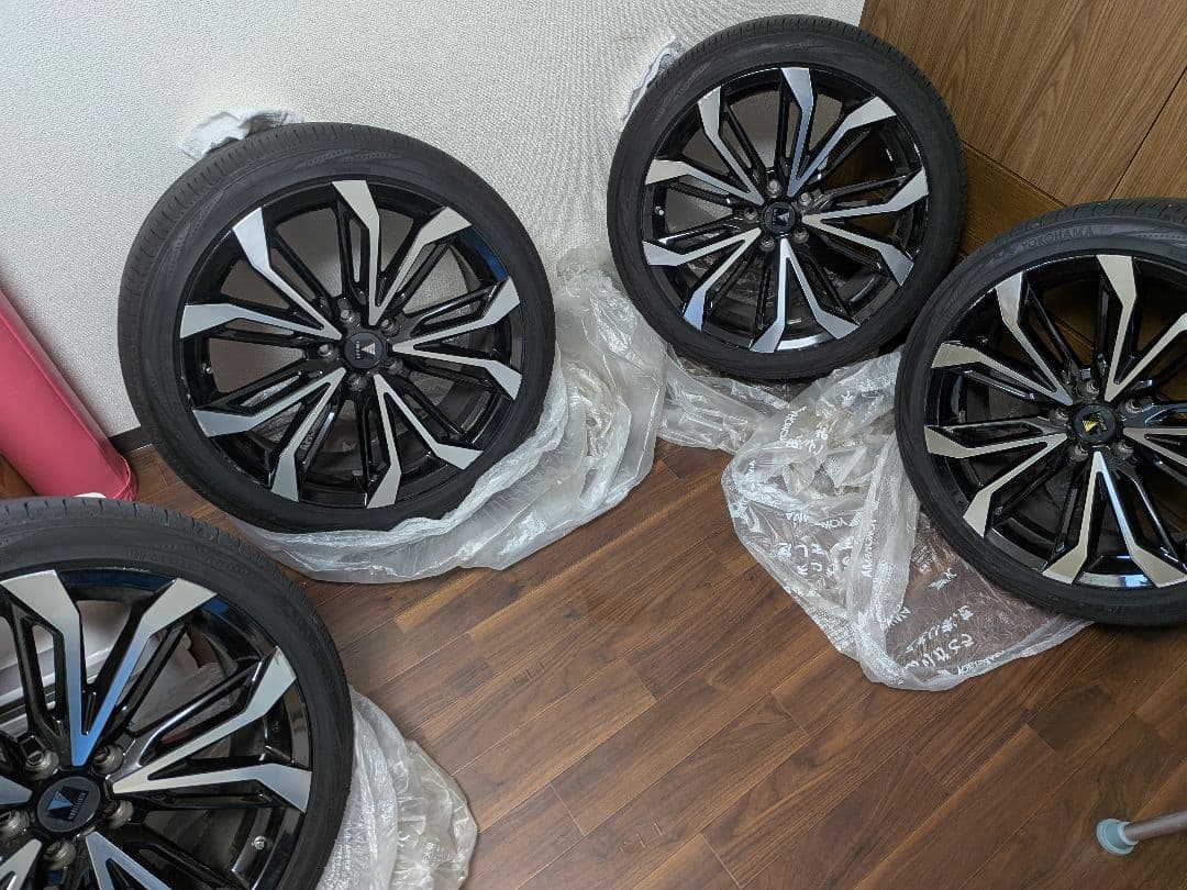 アルファード　モデリスタ　ホイールタイヤ付ナット付