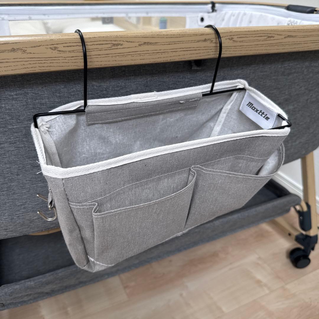 【おまけ付き】グレーの折りたたみベビーベッド