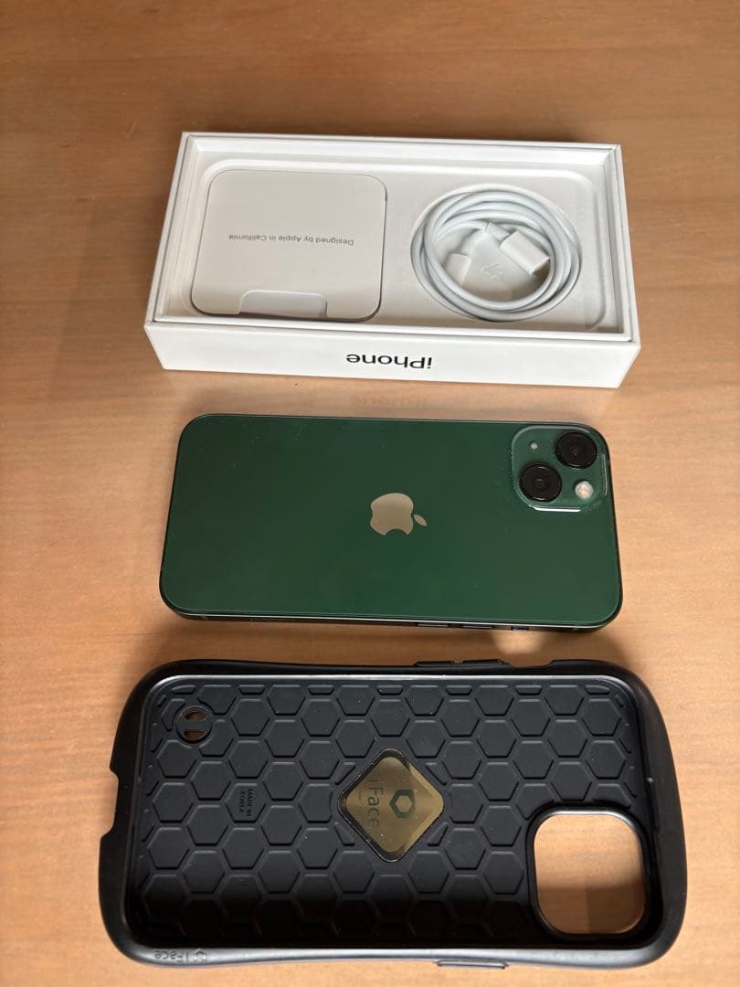 スマホ　iPhone 13 本体　128GB