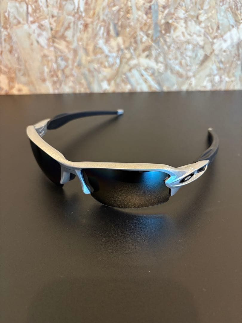 OAKLEY オークリー サングラス FLAK2.0 シルバー偏光レンズ