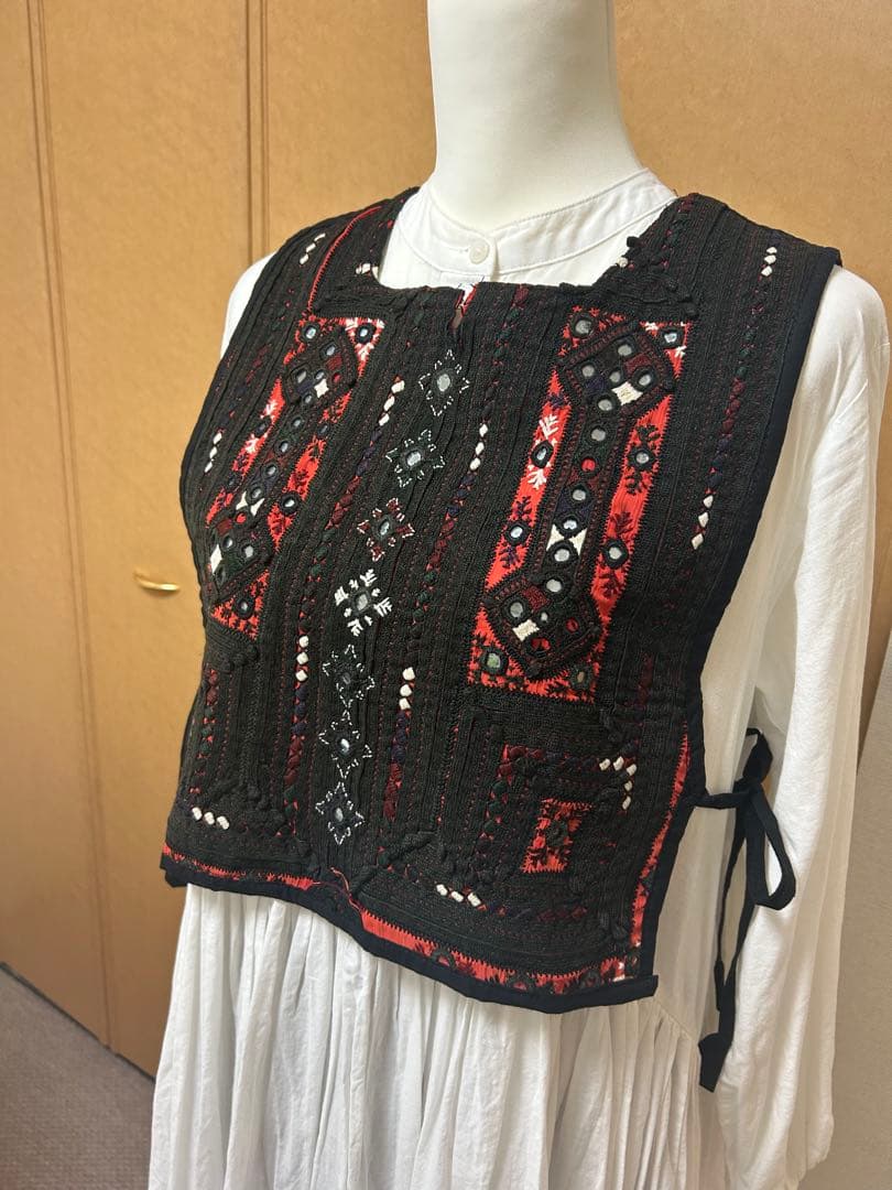 バロチベスト（バロチ刺繍）