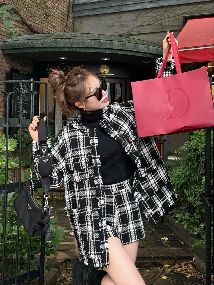 新品タグ付き ダーリッチ チェックツイードハイウエストショートパンツ アイボリー