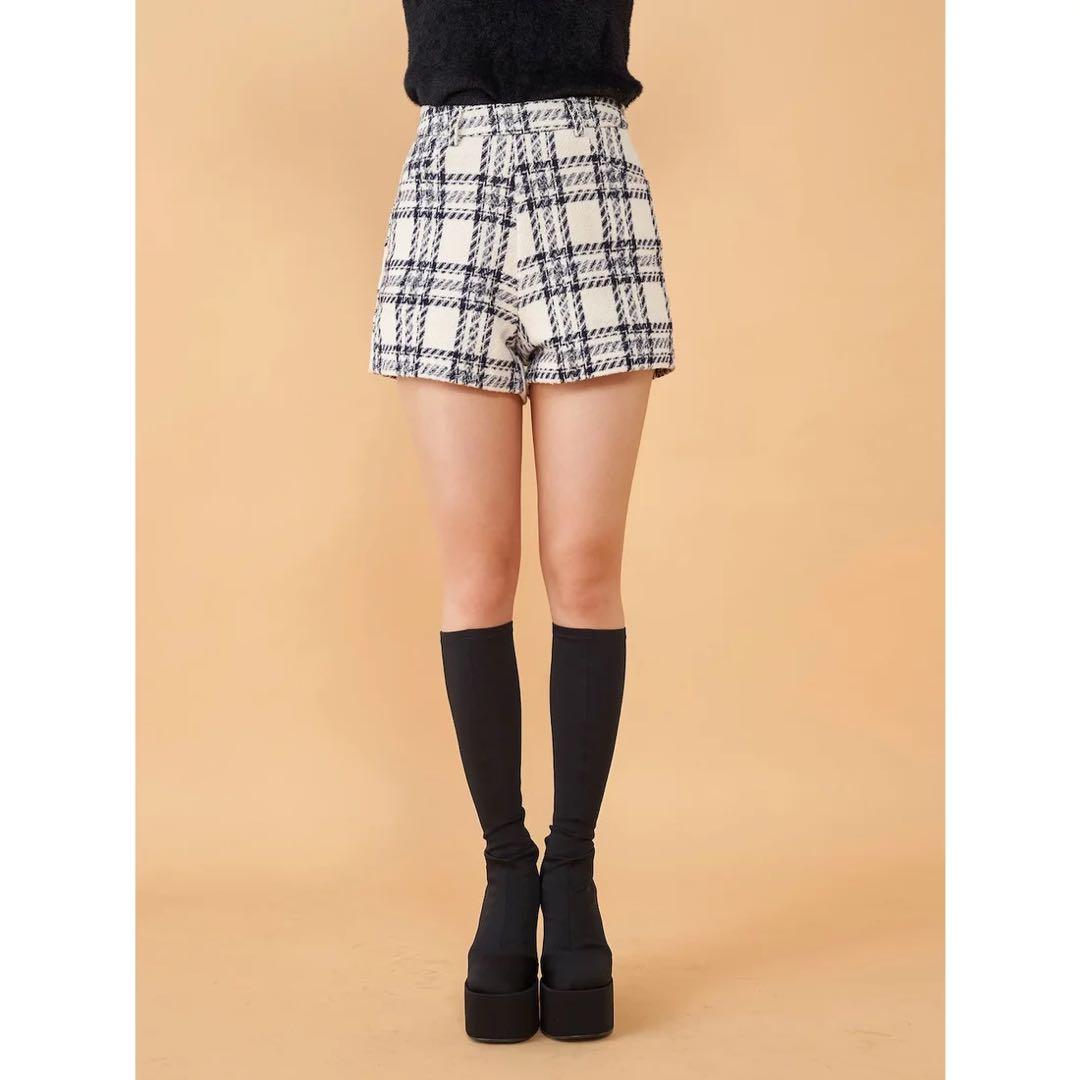 新品タグ付き ダーリッチ チェックツイードハイウエストショートパンツ アイボリー
