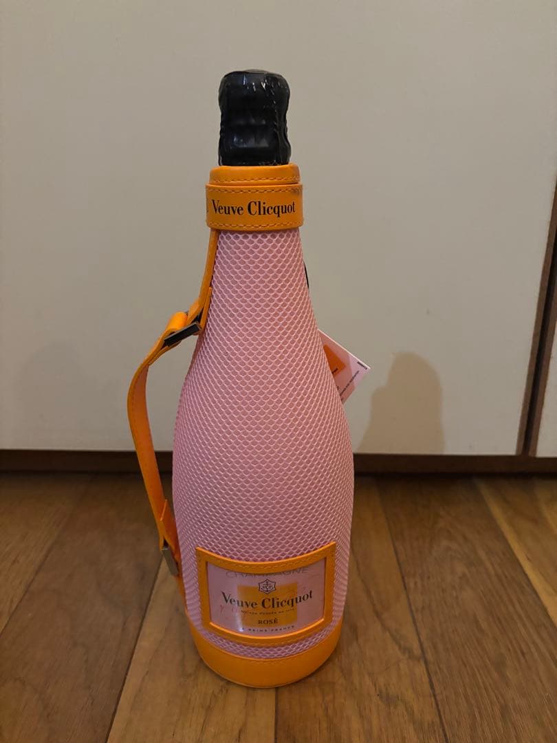 Veuve Clicquot ヴーヴ・クリコ 200周年 記念 限定 キャリア付