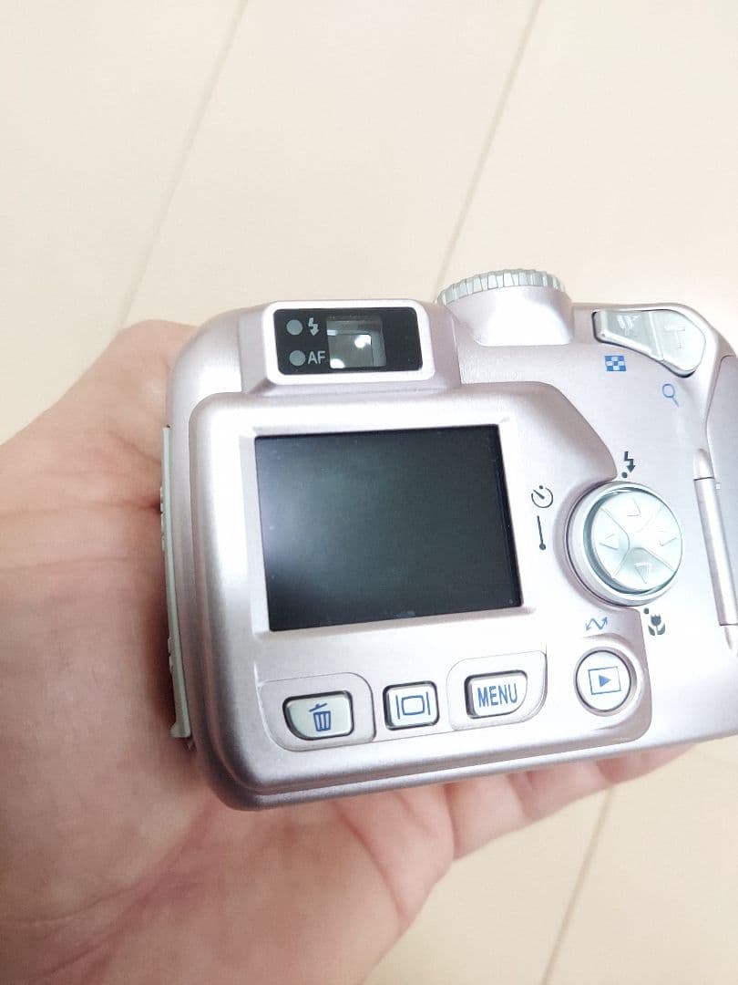 希少 Nikon ニコン COOLPIX 2100 ピンク スマホ転送OK