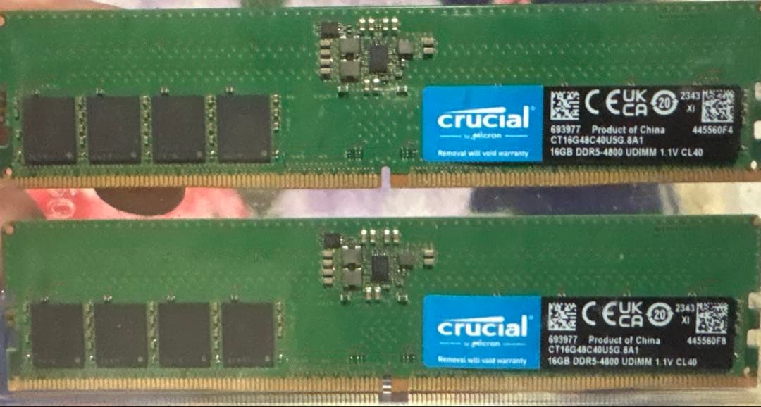 Crucial 16GB DDR5-4800 UDIMM ２枚
