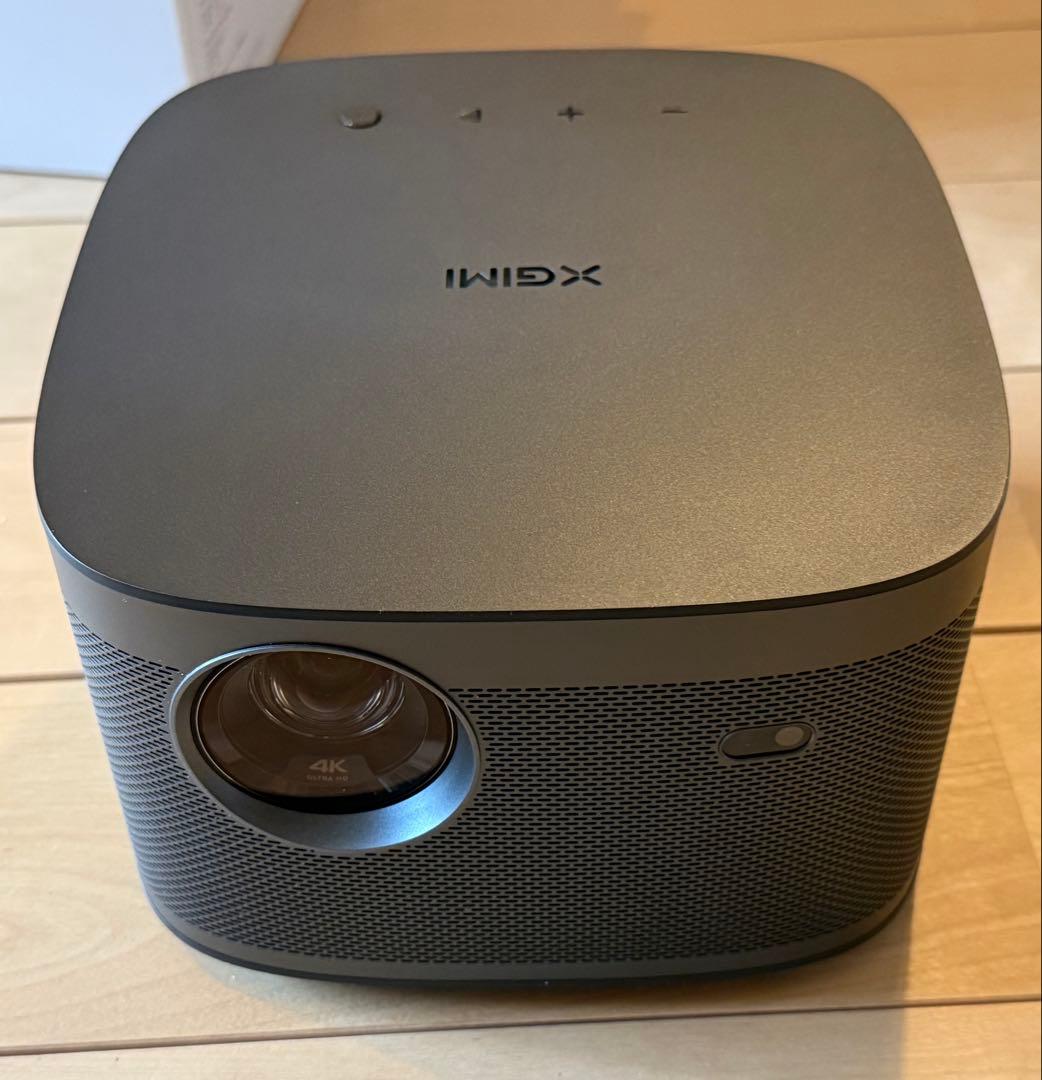 XGIMI Horizon Pro 4K プロジェクター 本体
