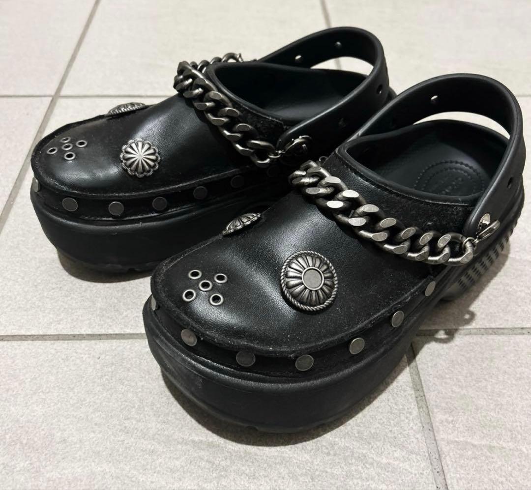 【最終値下げ】クロックス Stomp 厚底 crocs メガクラッシュ 美品級