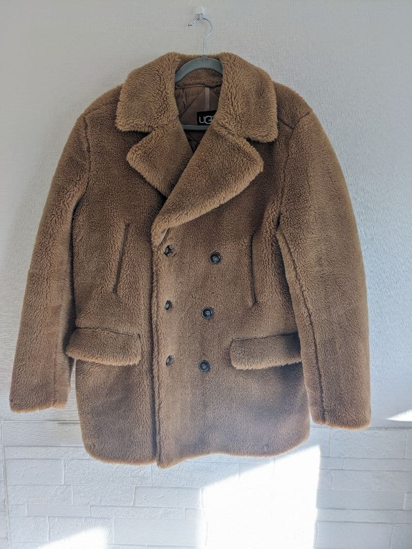 hattさん【美品】UGG フラッフピーコート