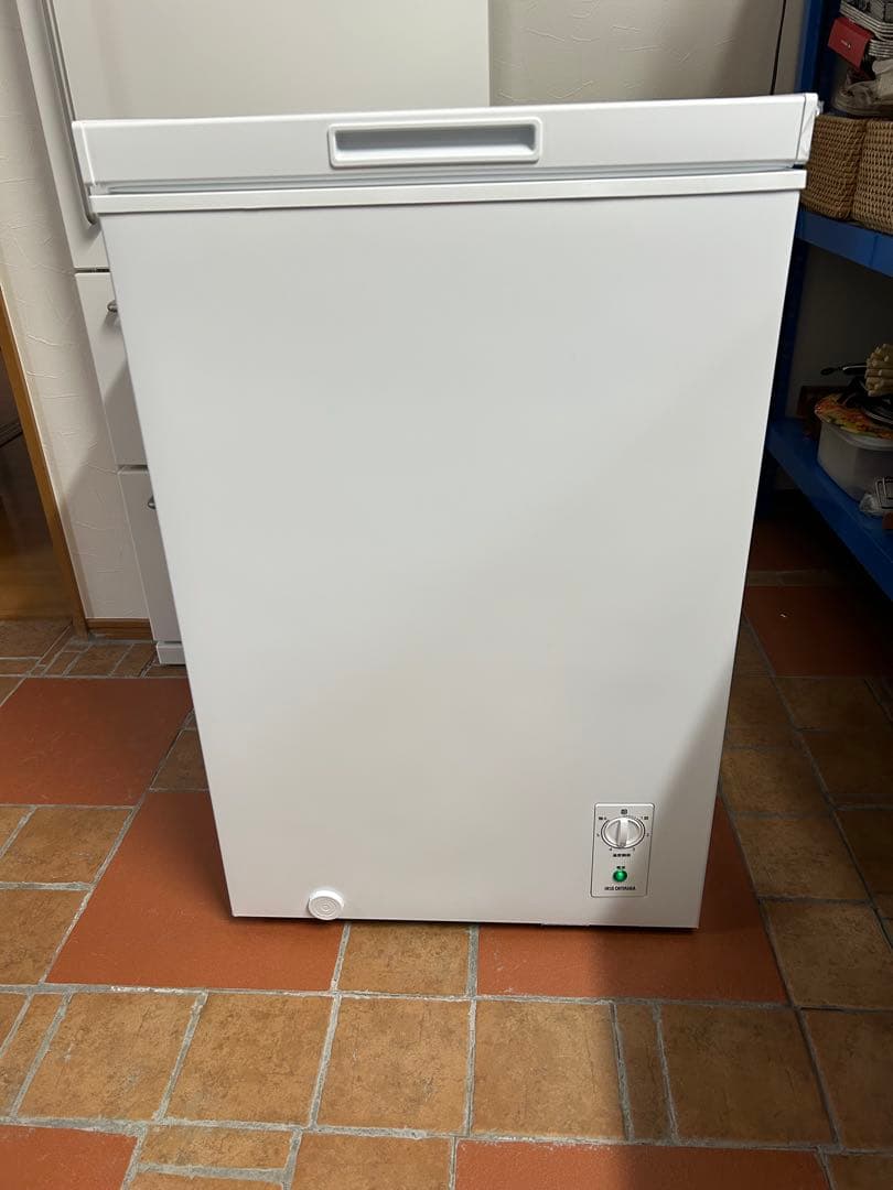 アイリスオーヤマ　冷凍庫　上開き　100L