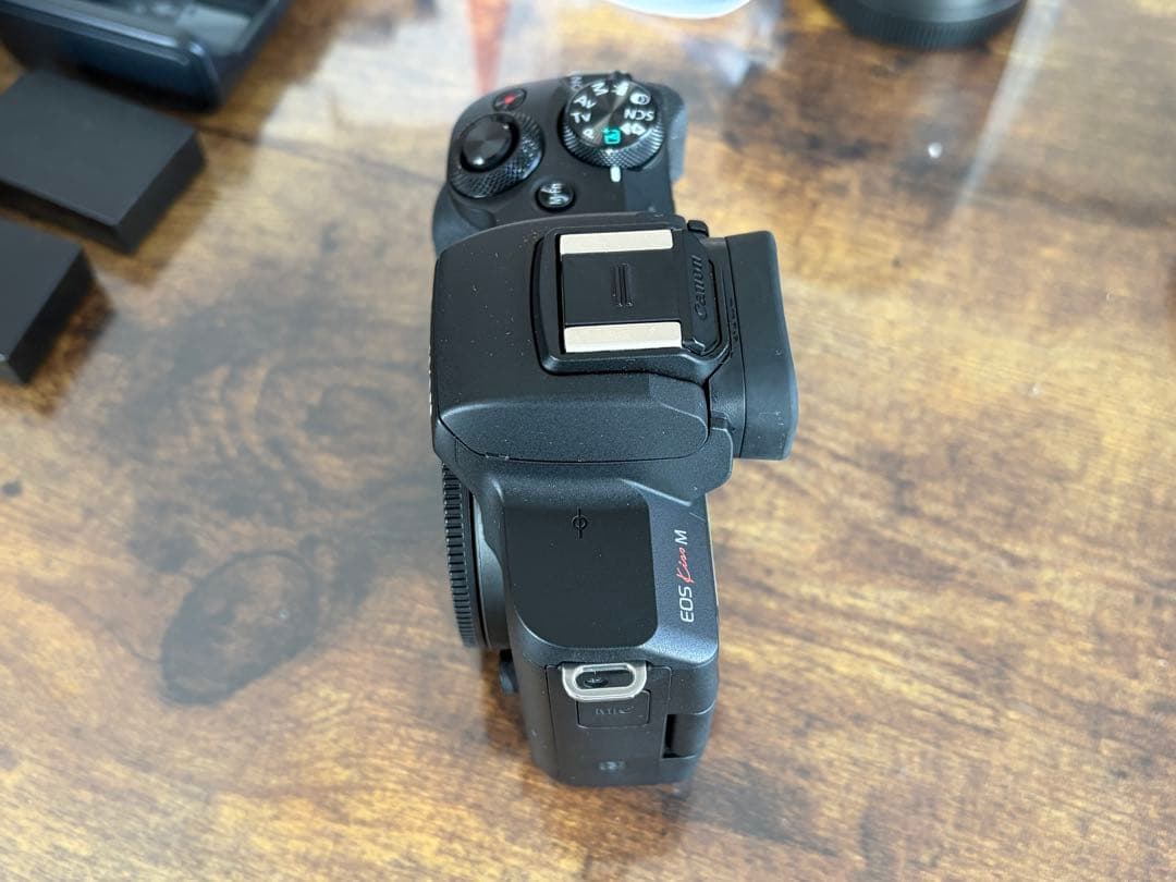 Canon EOS M ミラーレス一眼カメラセット