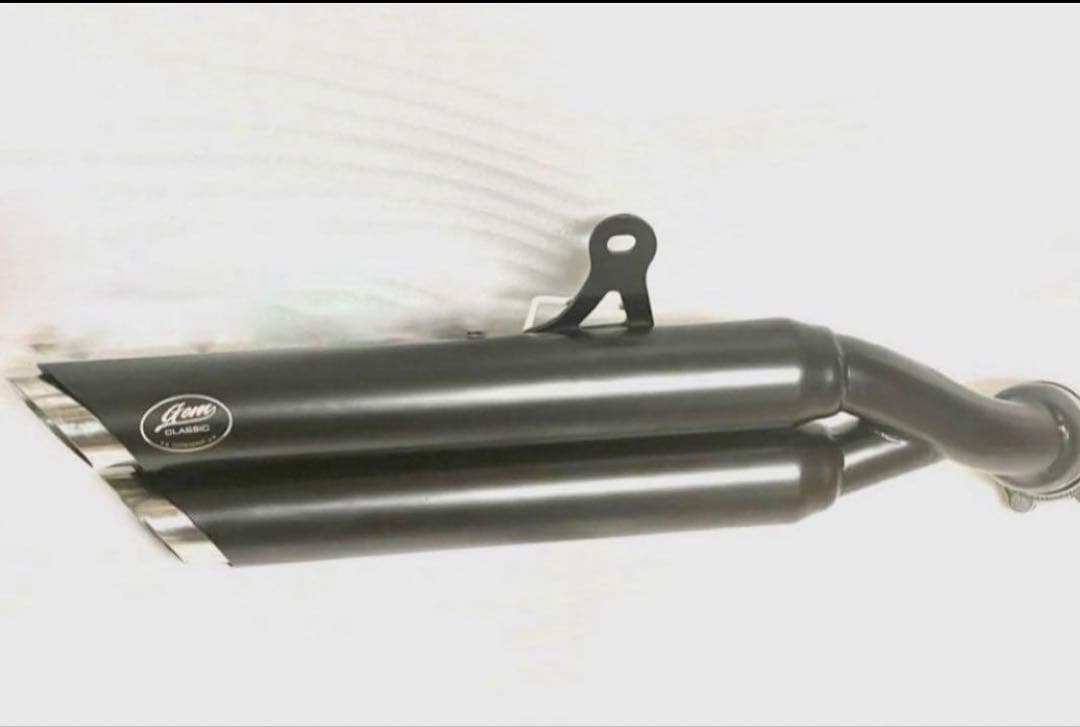 新型レブル250 2023年式モデル　マフラーgem speed製 V4