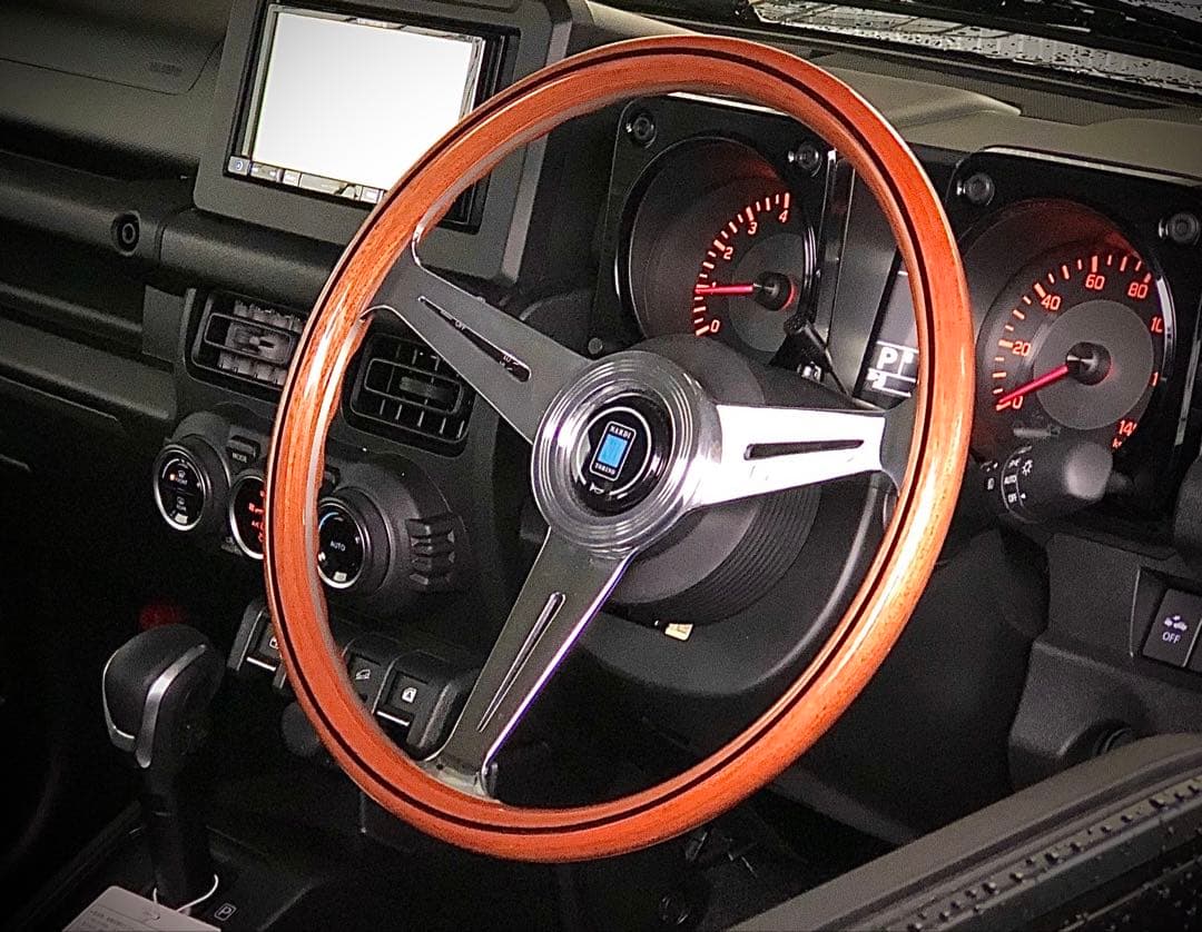 新品未使用　正規品　NARDI ナルディー　ステアリングN140 380mm