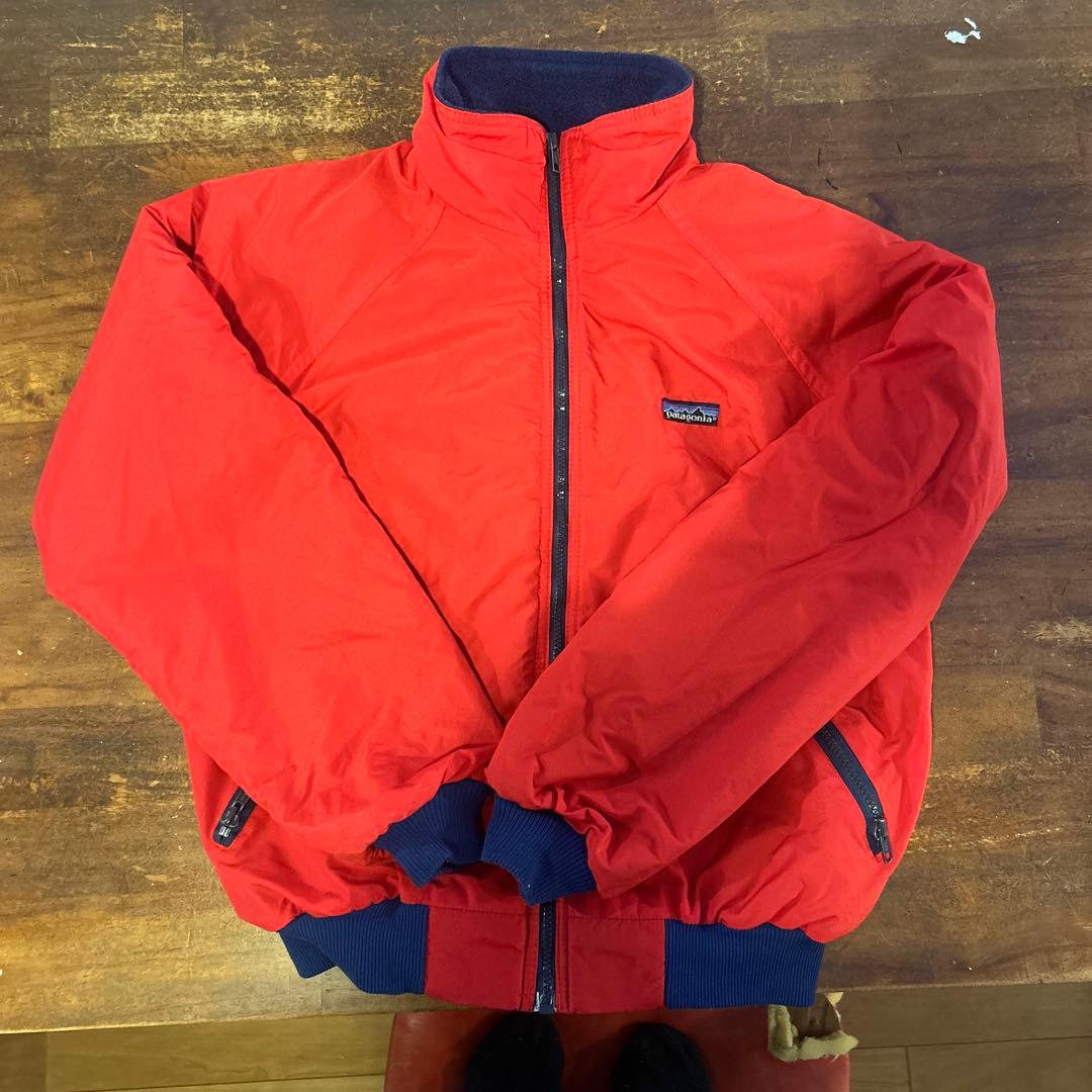 patagonia 赤 ジャンパー