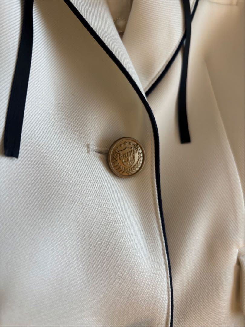 極美品repipiarmario卒服Mフォーマルセット卒業式レピピ卒服ブラウス付