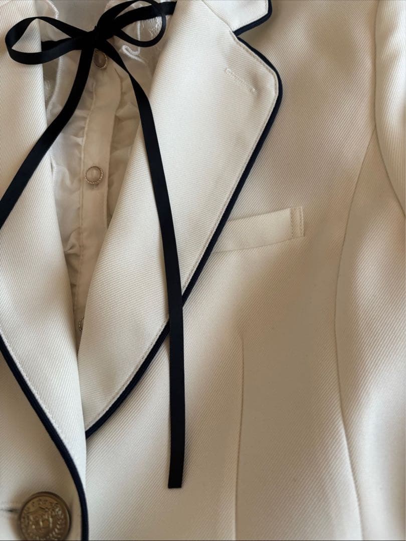極美品repipiarmario卒服Mフォーマルセット卒業式レピピ卒服ブラウス付