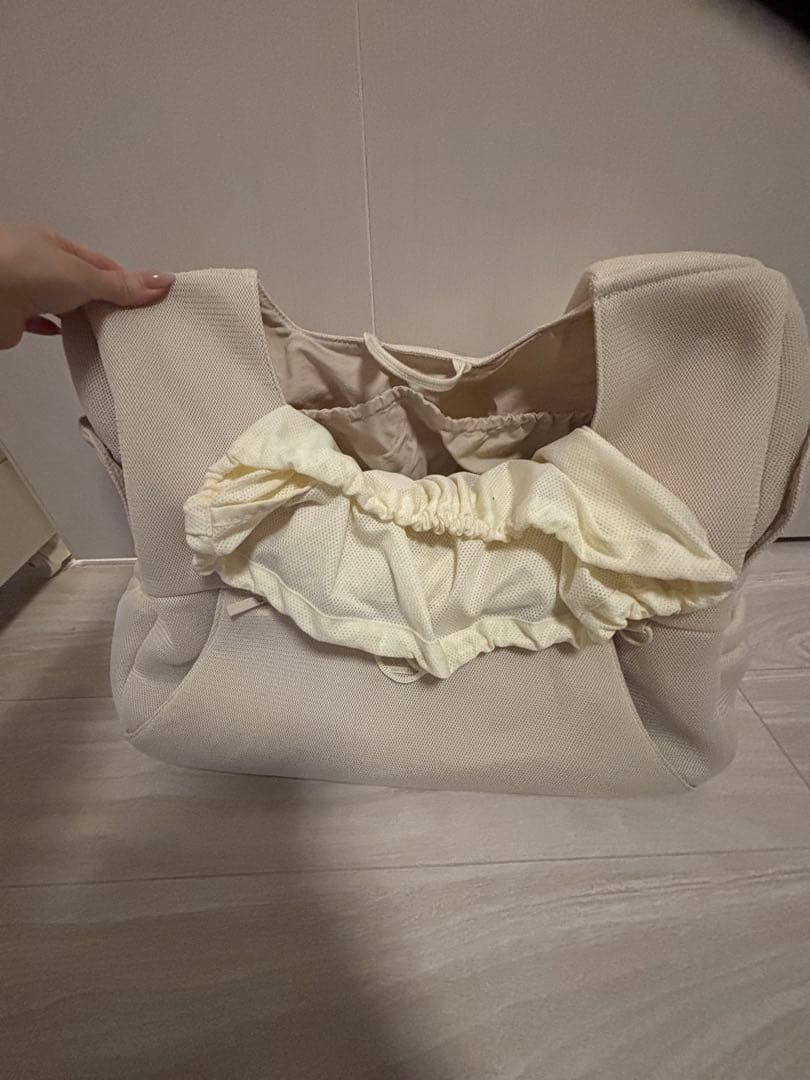 値下げしました　moncheri 犬用キャリーバッグ Mサイズ