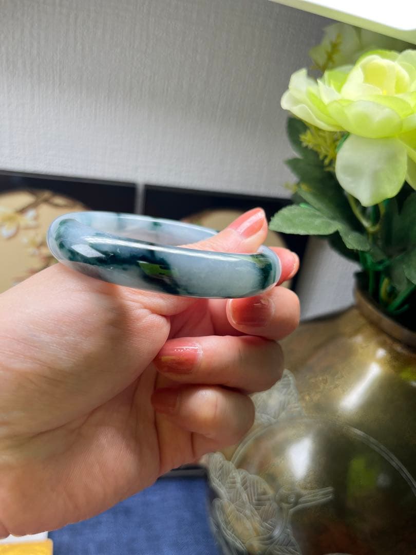 高級品❣️天然A貨翡翠　トロトロ、浮かぶ藍花柄付き氷種翡翠バングル　鑑定書付き