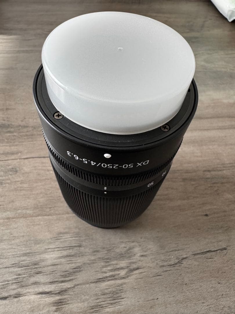 Nikon DX 50-250mm f/4.5-6.3 ズームレンズ