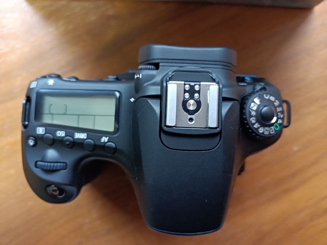 Canon　eos 60Dデジタル一眼レフカメラ