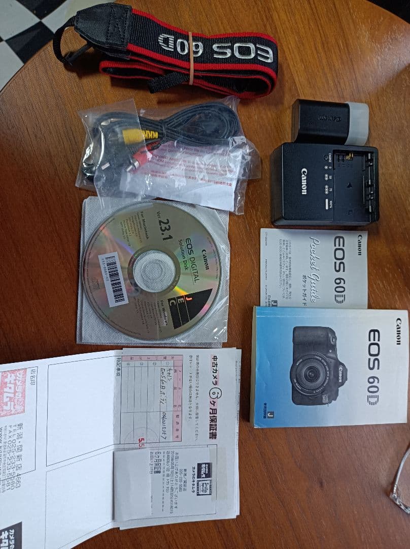 Canon　eos 60Dデジタル一眼レフカメラ